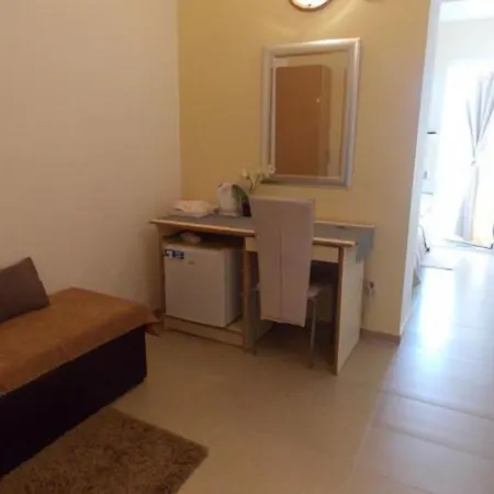 ルームス バレンチノ 3*