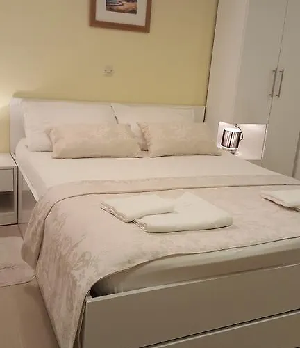 Valentino Πανσιόν Σπλιτ