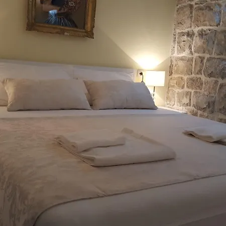 Valentino Affittacamere